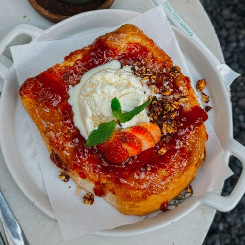 STRAWBERRY CREAM TOAST